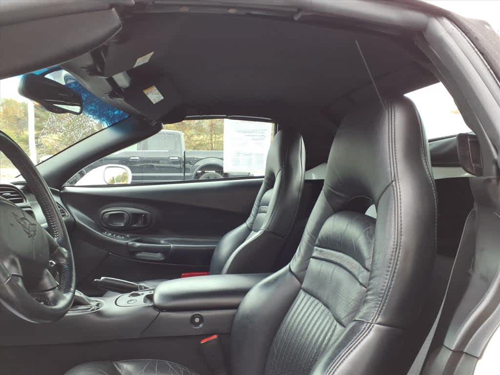 2004 Chevrolet Corvette photo 4