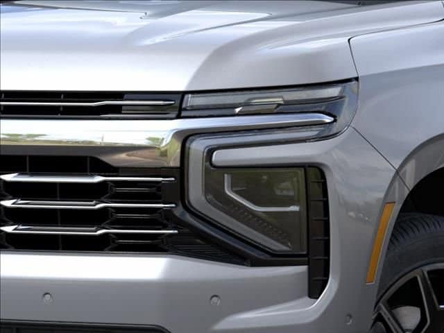 2026 Chevrolet Suburban LT - Photo 10