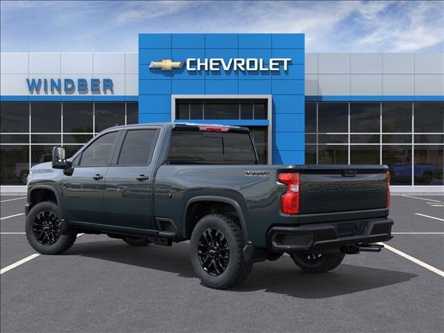 2025 Chevrolet Silverado 2500HD LT photo 3