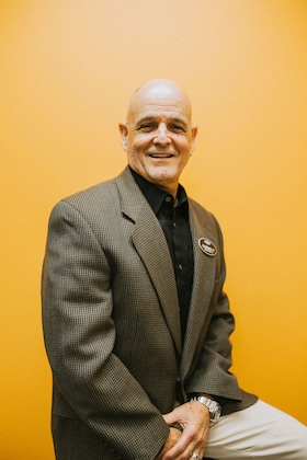 Staff member Gustavo Palmar from ID_b1f71c
