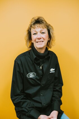 Staff member Kathi Geiser from ID_825510