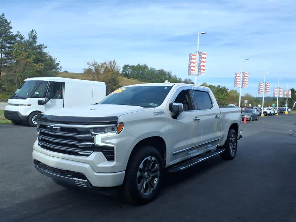 2024 Chevrolet Silverado 1500 High Country photo 3
