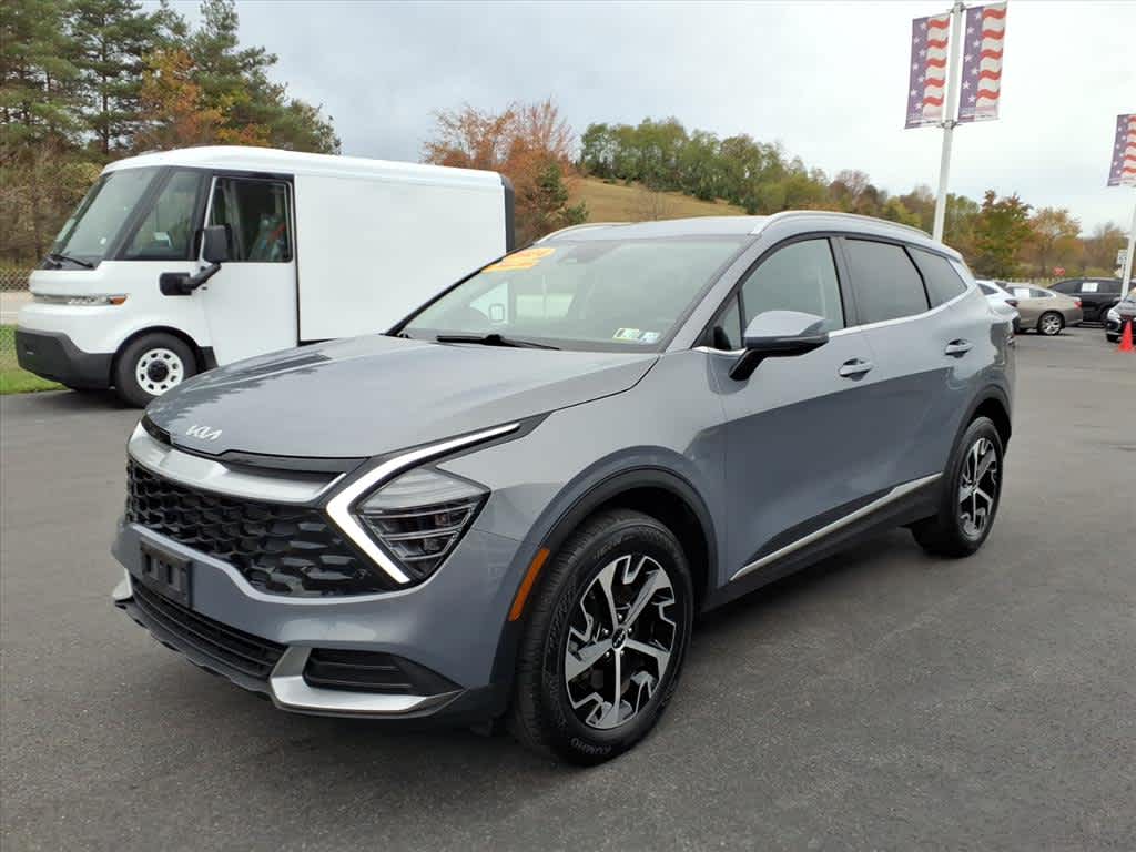 2024 Kia Sportage EX photo 2