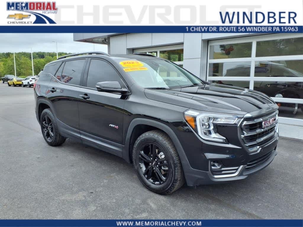2023 GMC Terrain AT4