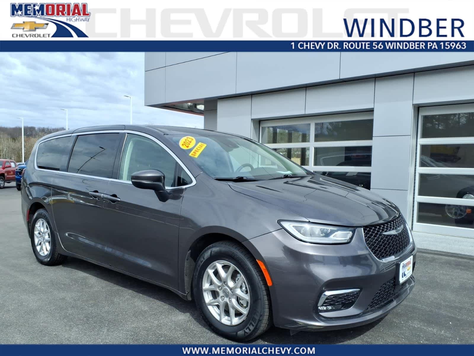 2023 Chrysler Pacifica Touring L