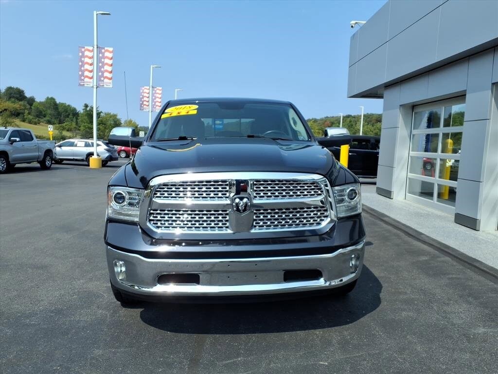 2018 Ram 1500 Laramie photo 2