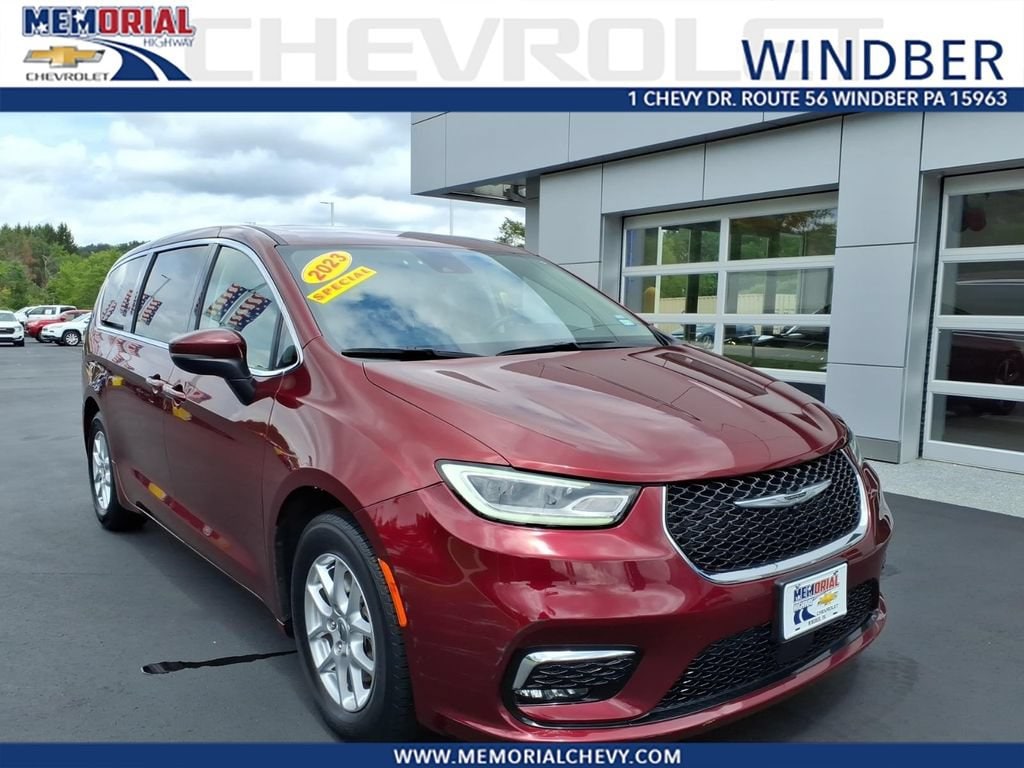 2023 Chrysler Pacifica Touring L