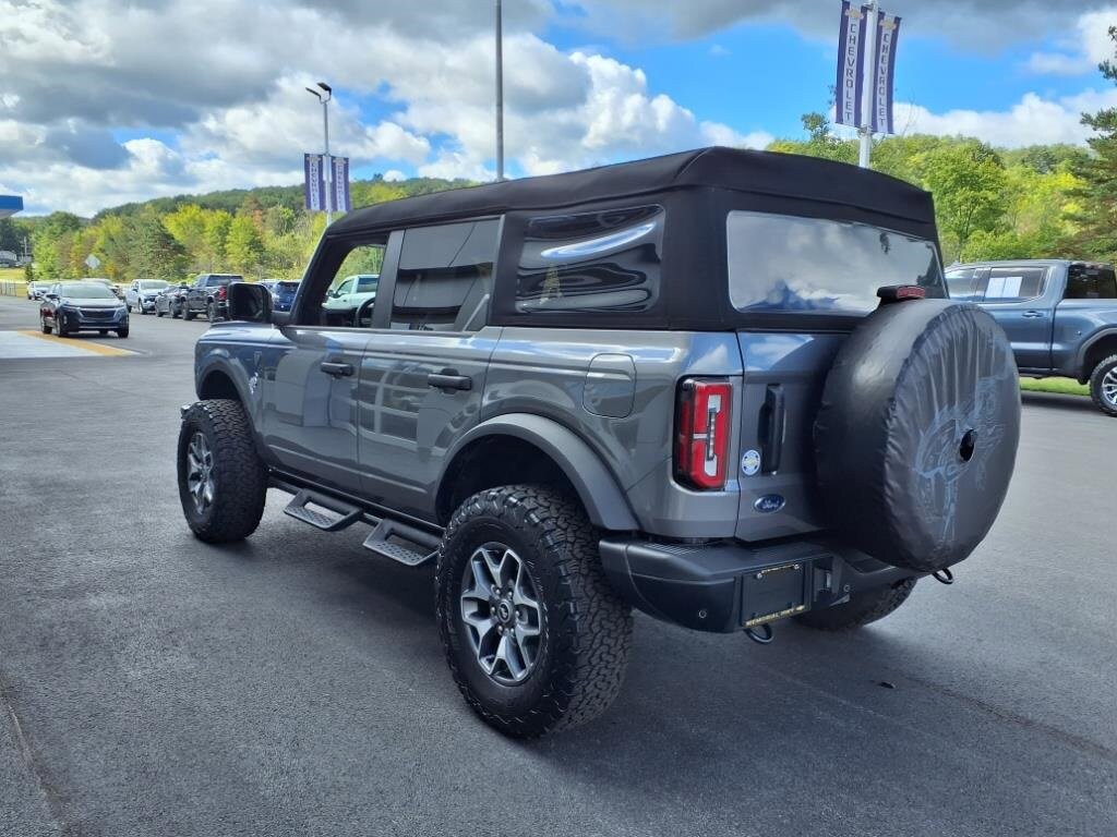 2024 Ford Bronco Badlands photo 4
