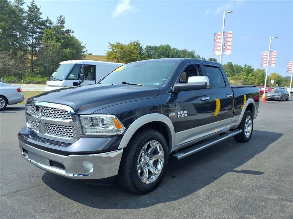 2018 Ram 1500 Laramie photo 3