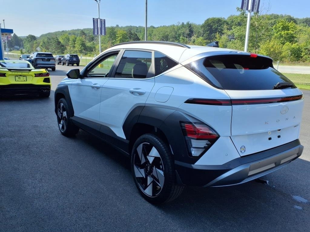 2024 Hyundai Kona Limited photo 3
