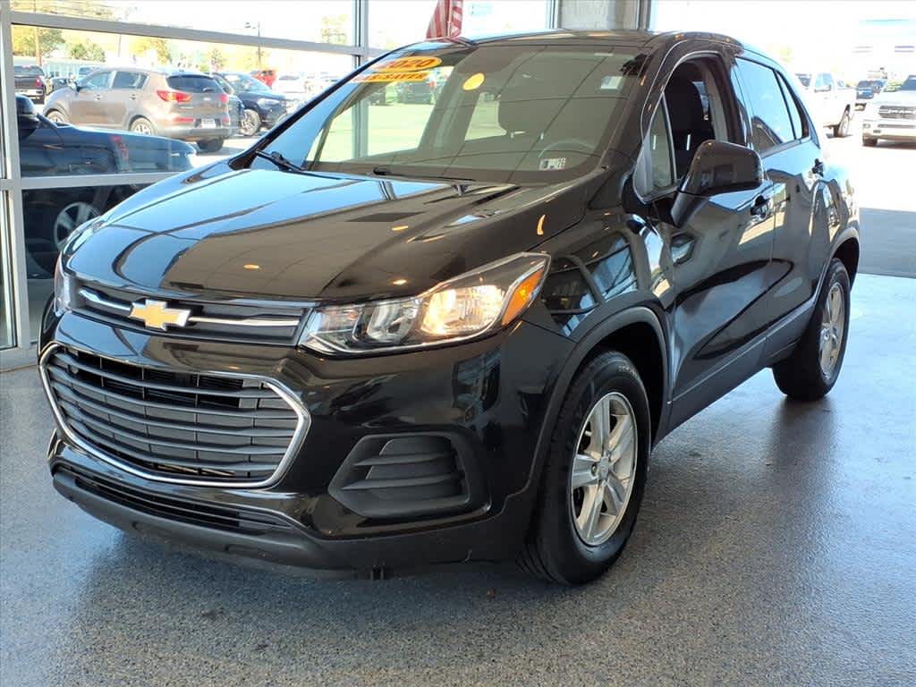 2020 Chevrolet Trax LS photo 3