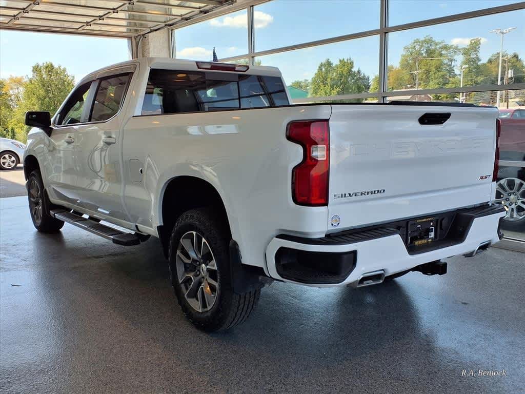 2021 Chevrolet Silverado 1500 RST photo 3