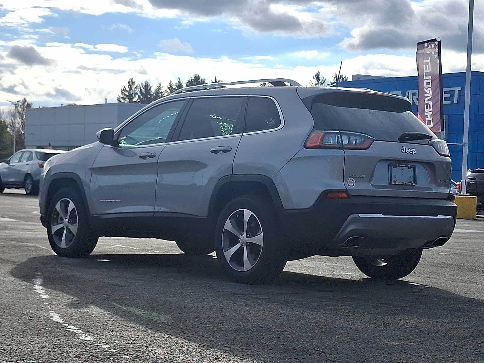 2021 Jeep Cherokee Limited photo 2