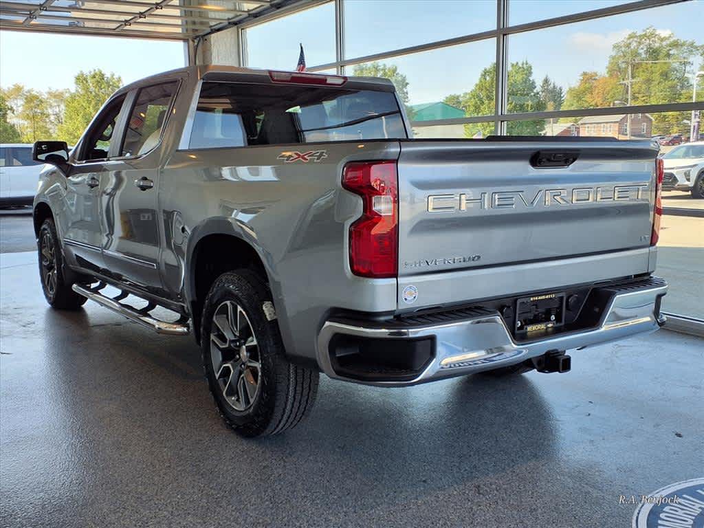 2023 Chevrolet Silverado 1500 LT photo 4