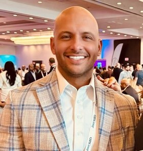 Staff member Andre Palmar from ID_1fa417