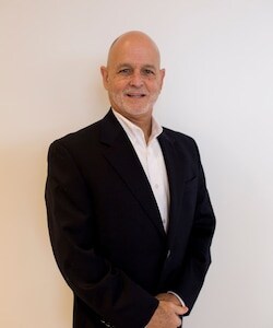 Staff member Gustavo Palmar from ID_1fa417