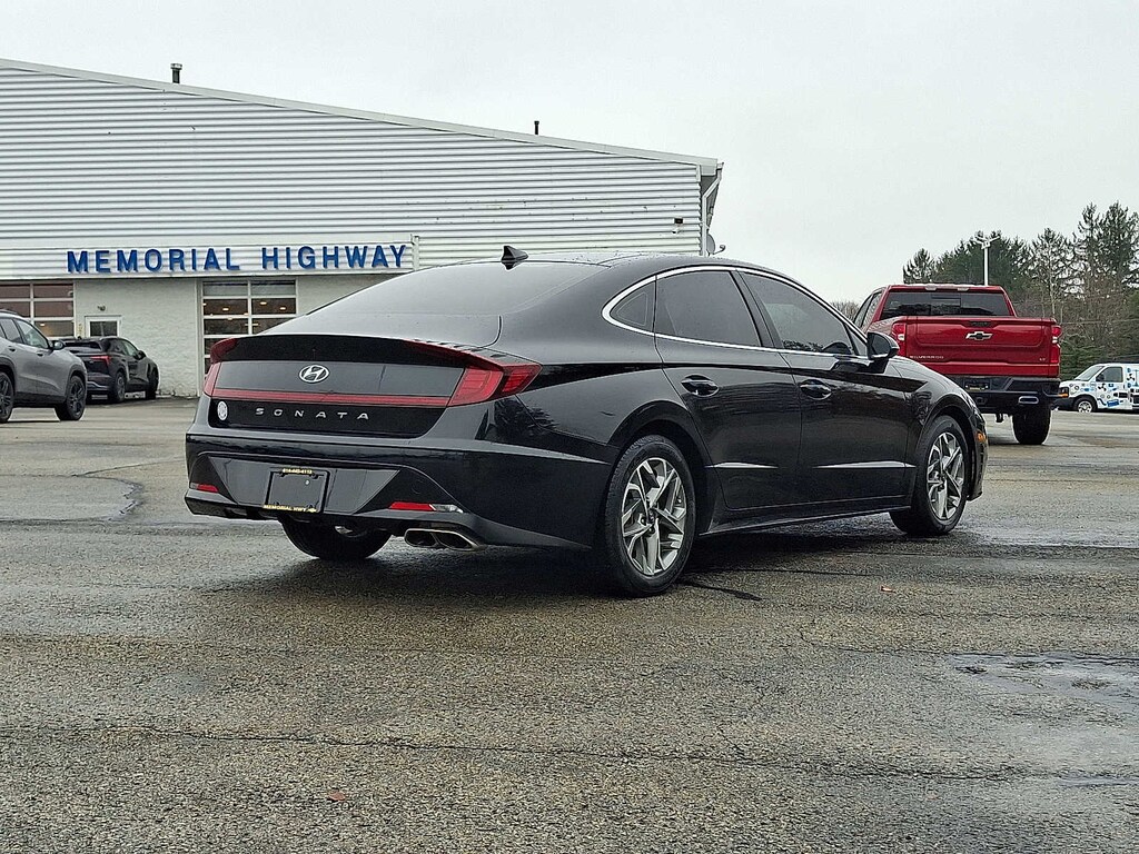2022 Hyundai Sonata SEL photo 4