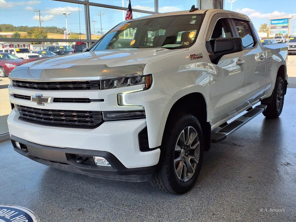2021 Chevrolet Silverado 1500 RST photo 2