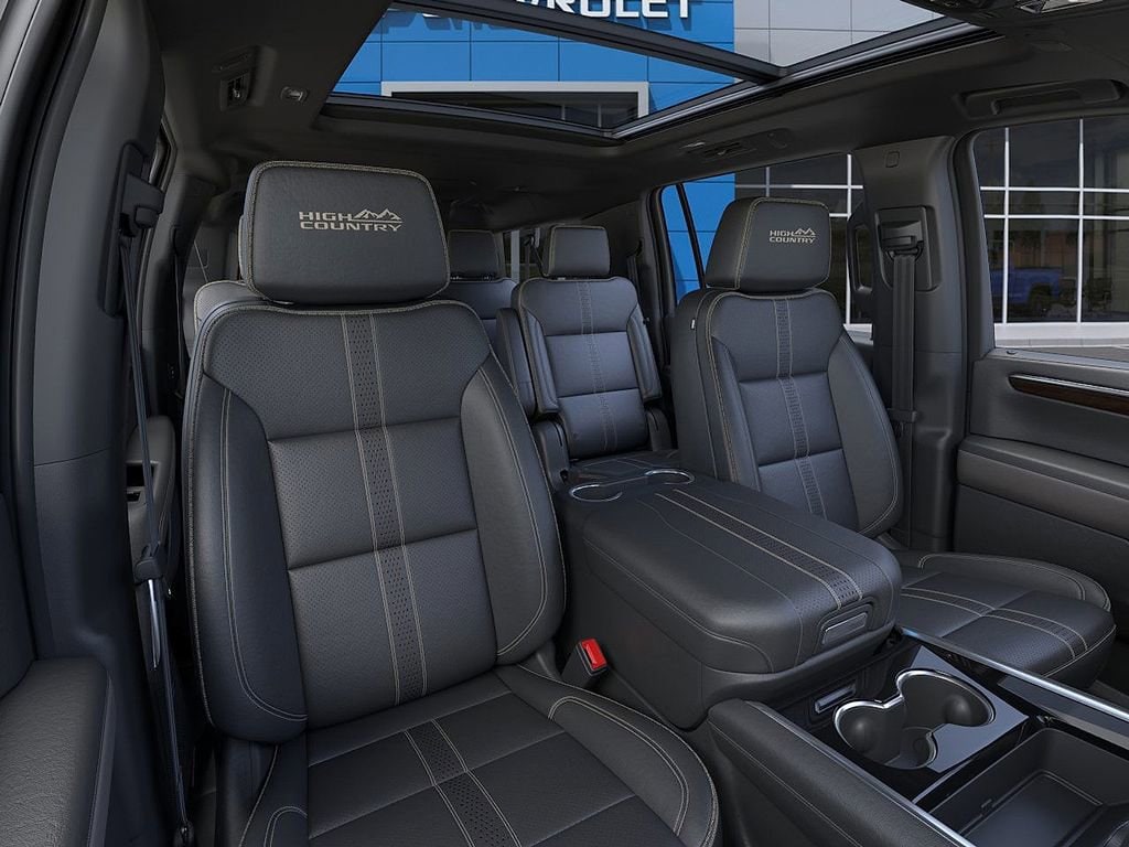 2026 Chevrolet Suburban High Country - Photo 17