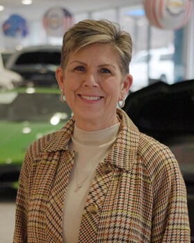 Staff member Andrea Palmar from ID_584868