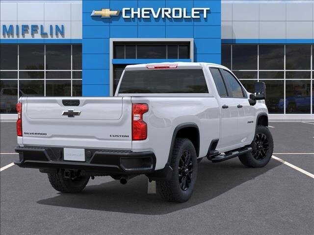 2026 Chevrolet Silverado 2500HD Custom photo 4