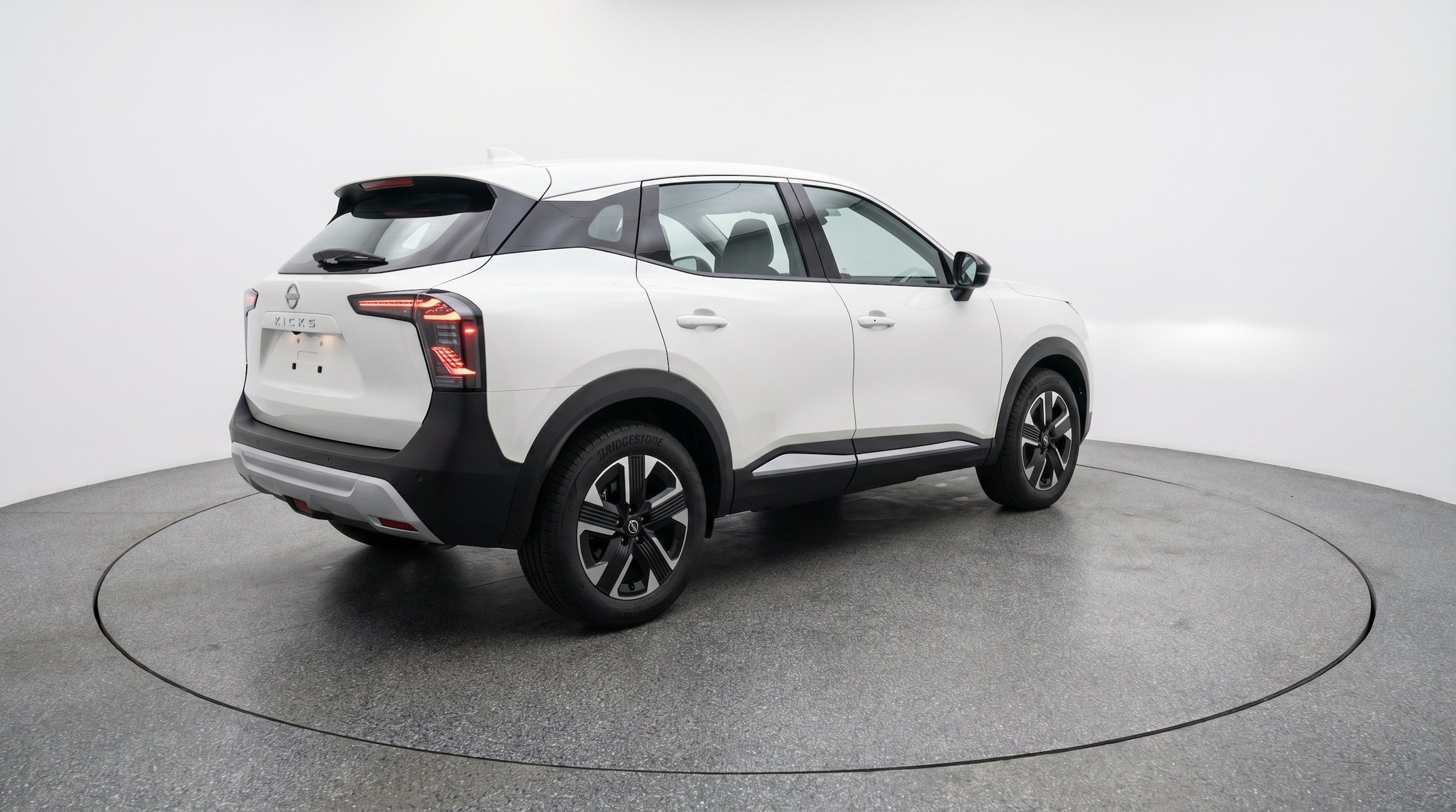 Thumbnail: 2026 Nissan Kicks - 9