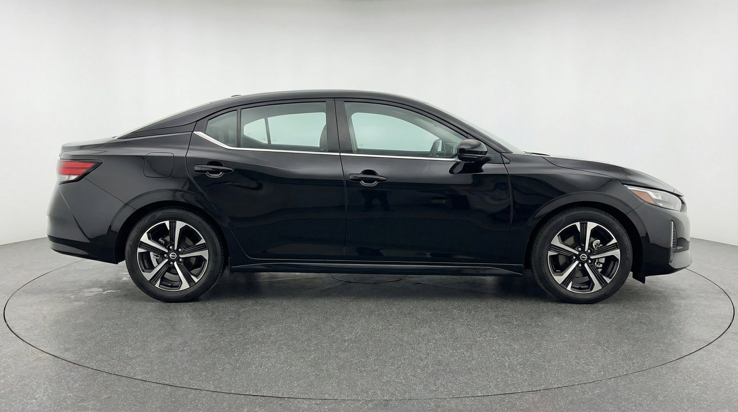 Thumbnail: 2025 Nissan Sentra - 11