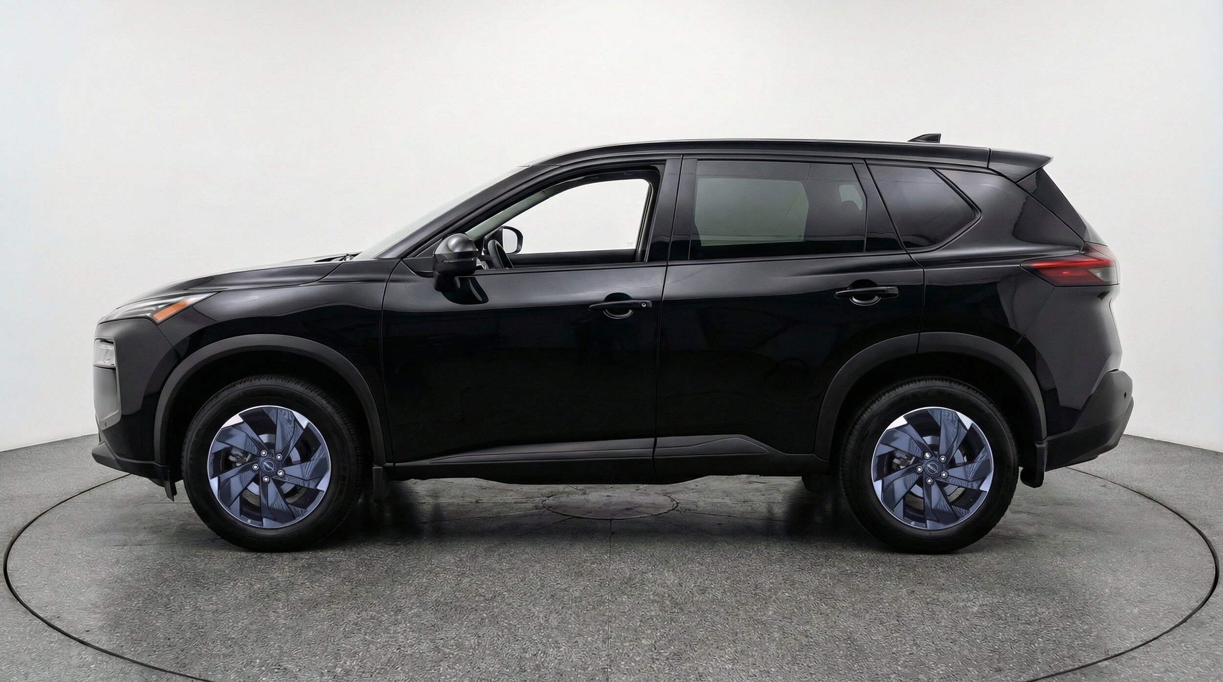 Thumbnail: 2025 Nissan Rogue - 5
