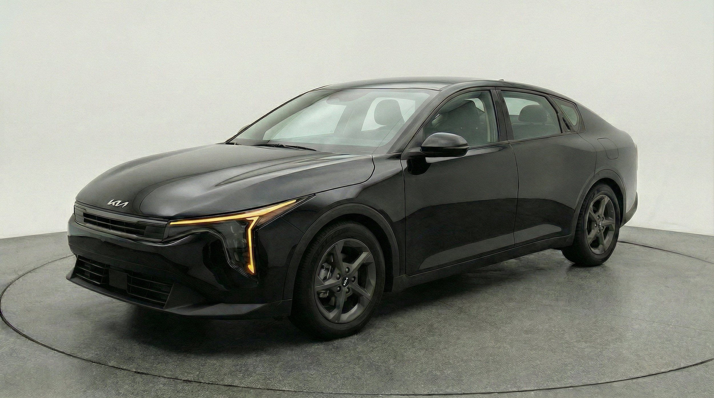 Thumbnail: 2025 Kia K4 - 3
