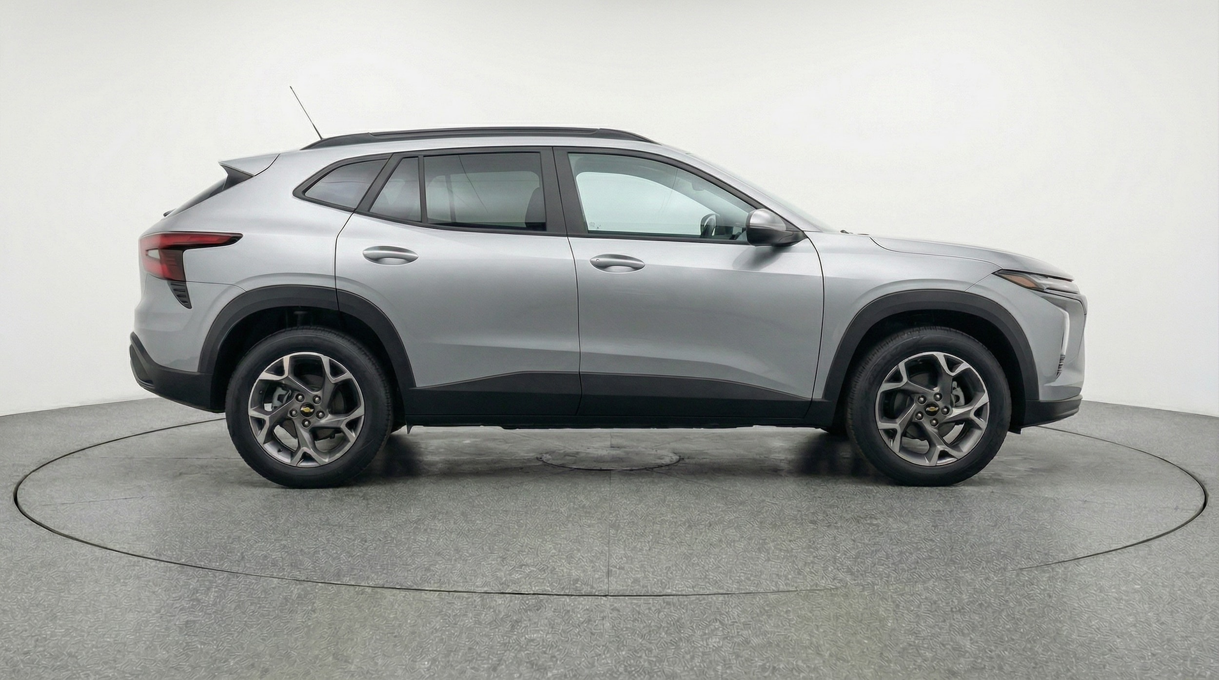 Thumbnail: 2025 Chevrolet Trax - 8