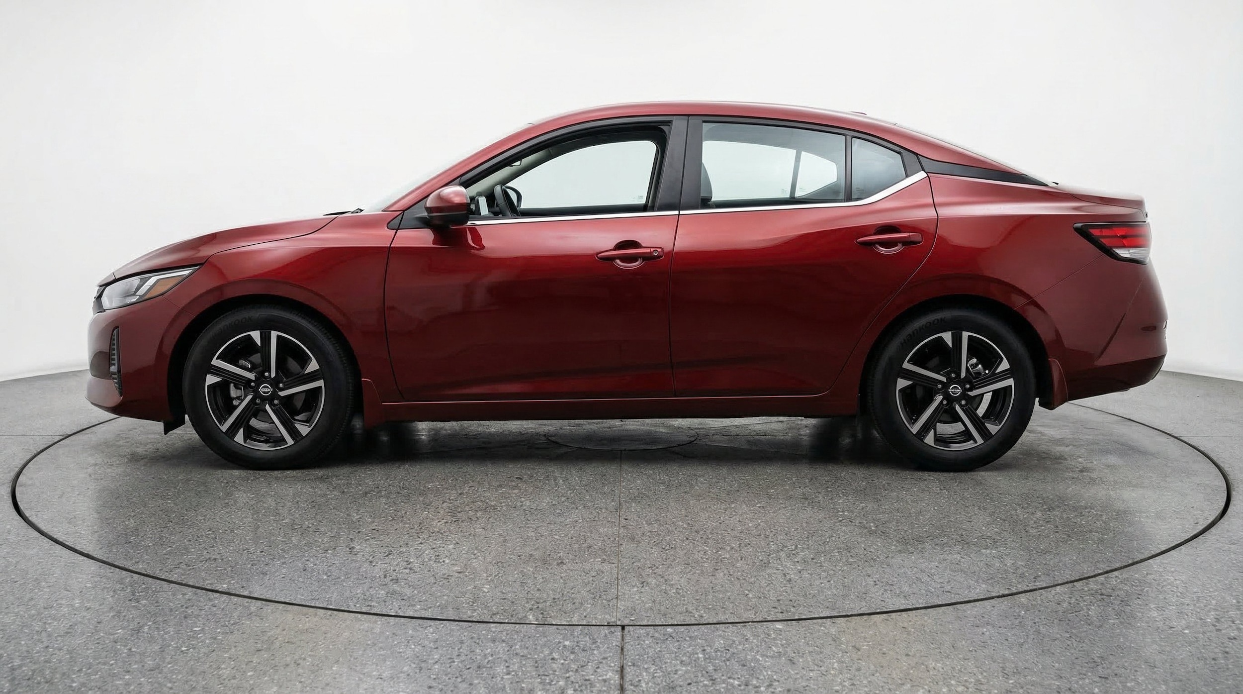Thumbnail: 2025 Nissan Sentra - 5