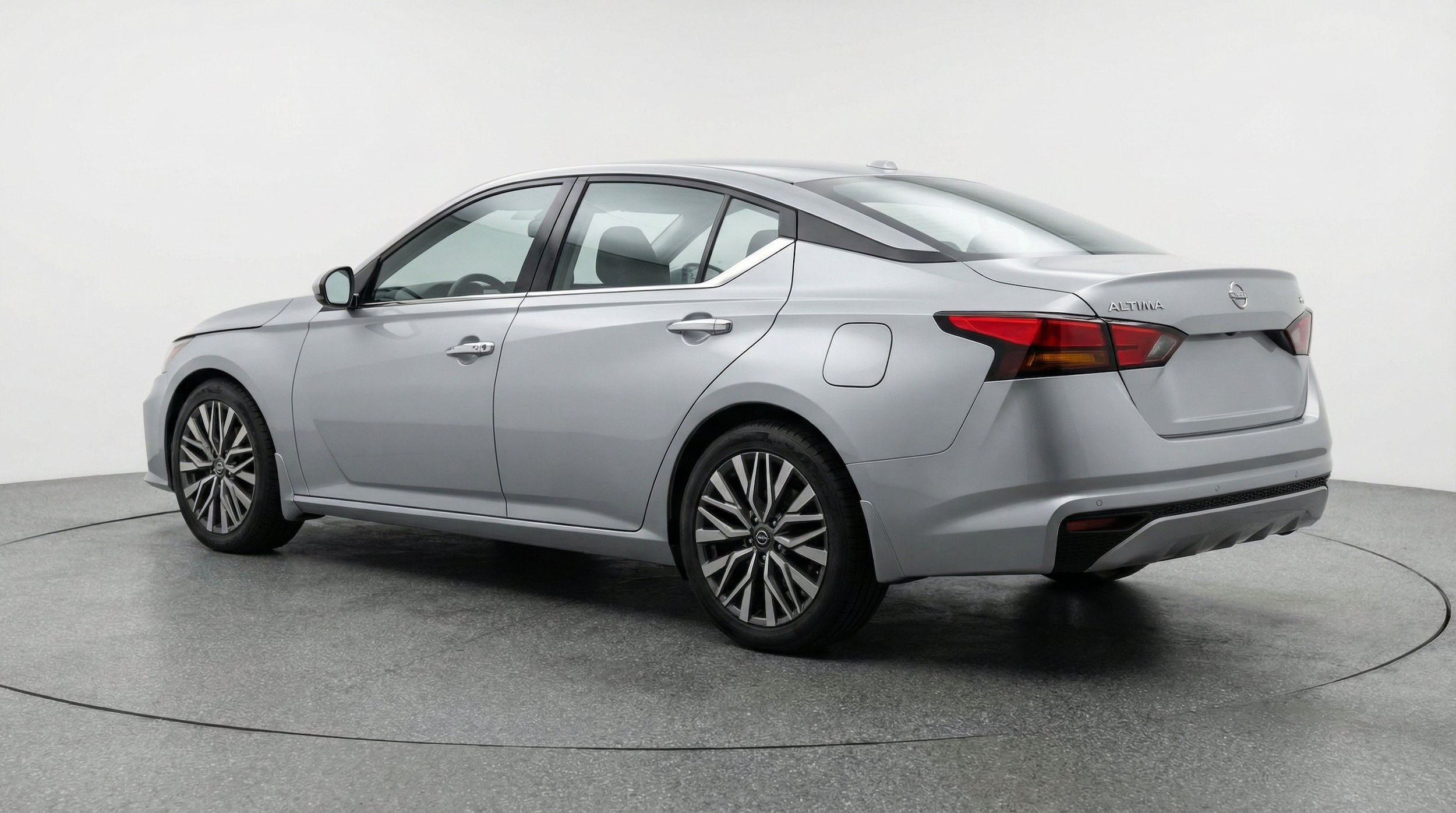 Thumbnail: 2025 Nissan Altima - 9
