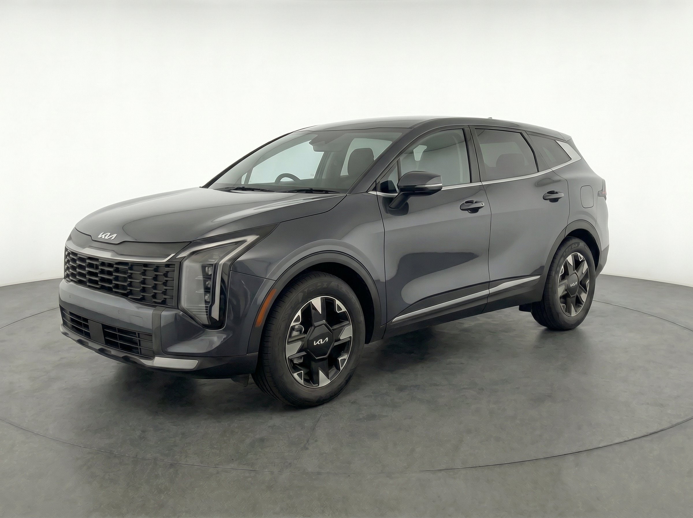 Thumbnail: 2026 Kia Sportage - 3