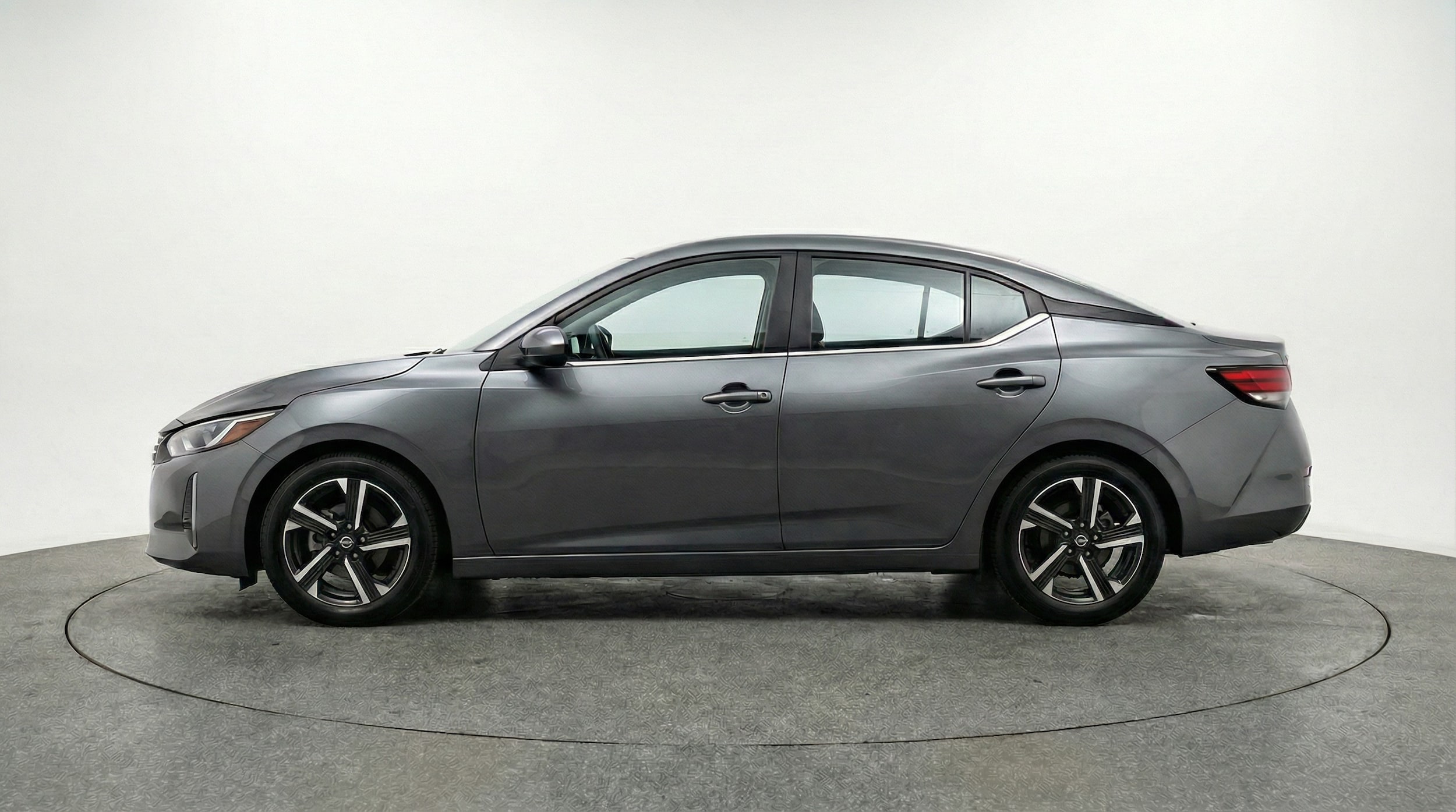 Thumbnail: 2025 Nissan Sentra - 4