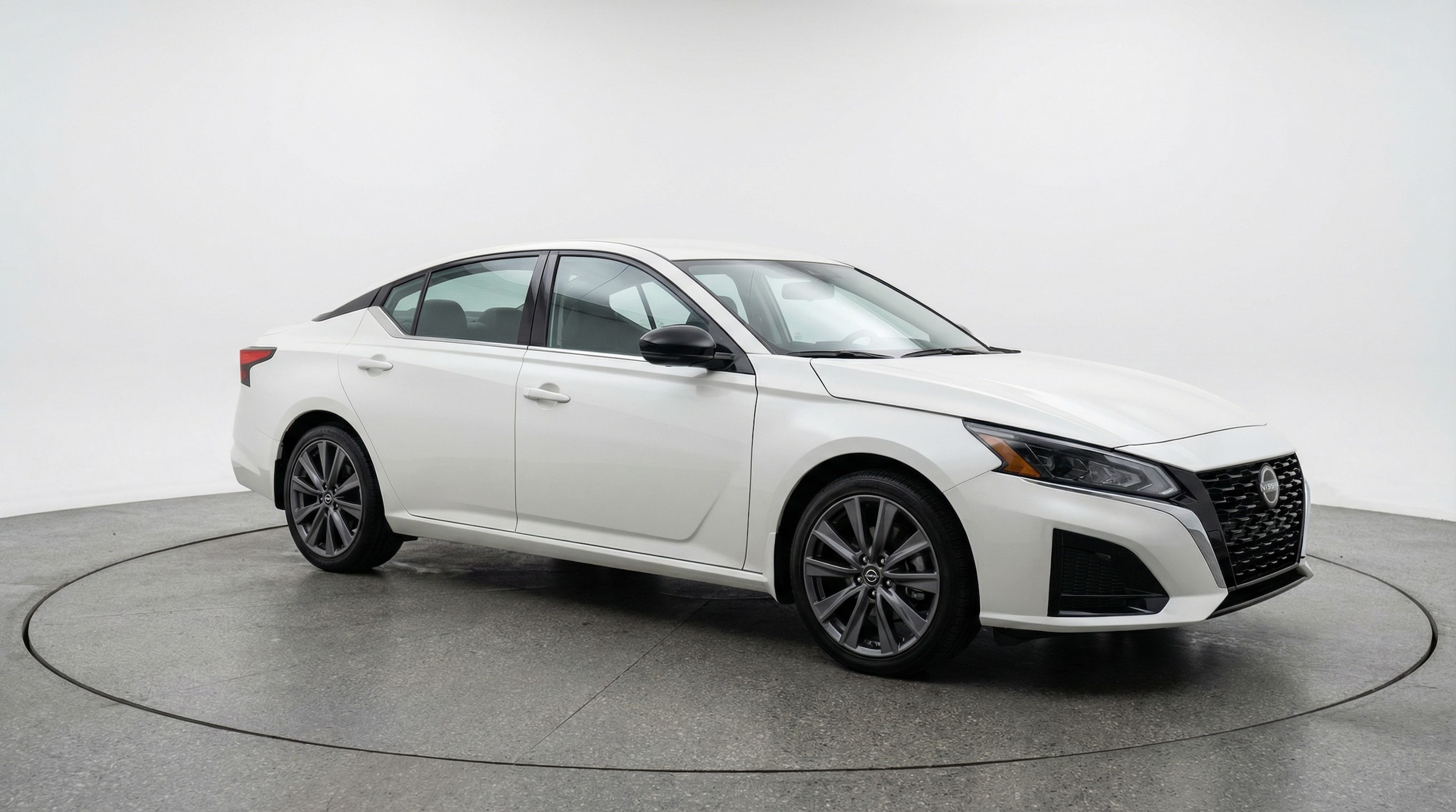 Thumbnail: 2025 Nissan Altima - 1