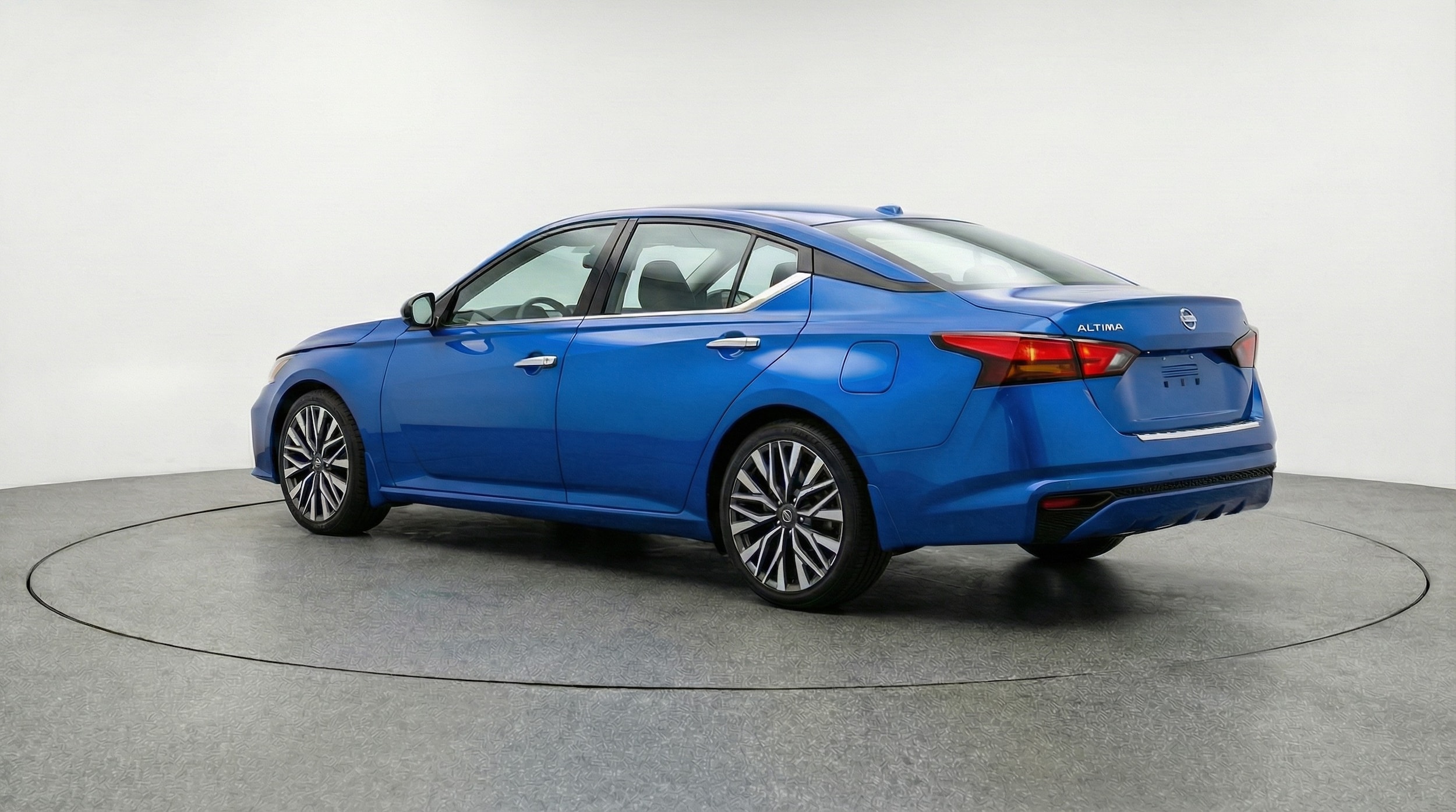 Thumbnail: 2025 Nissan Altima - 5