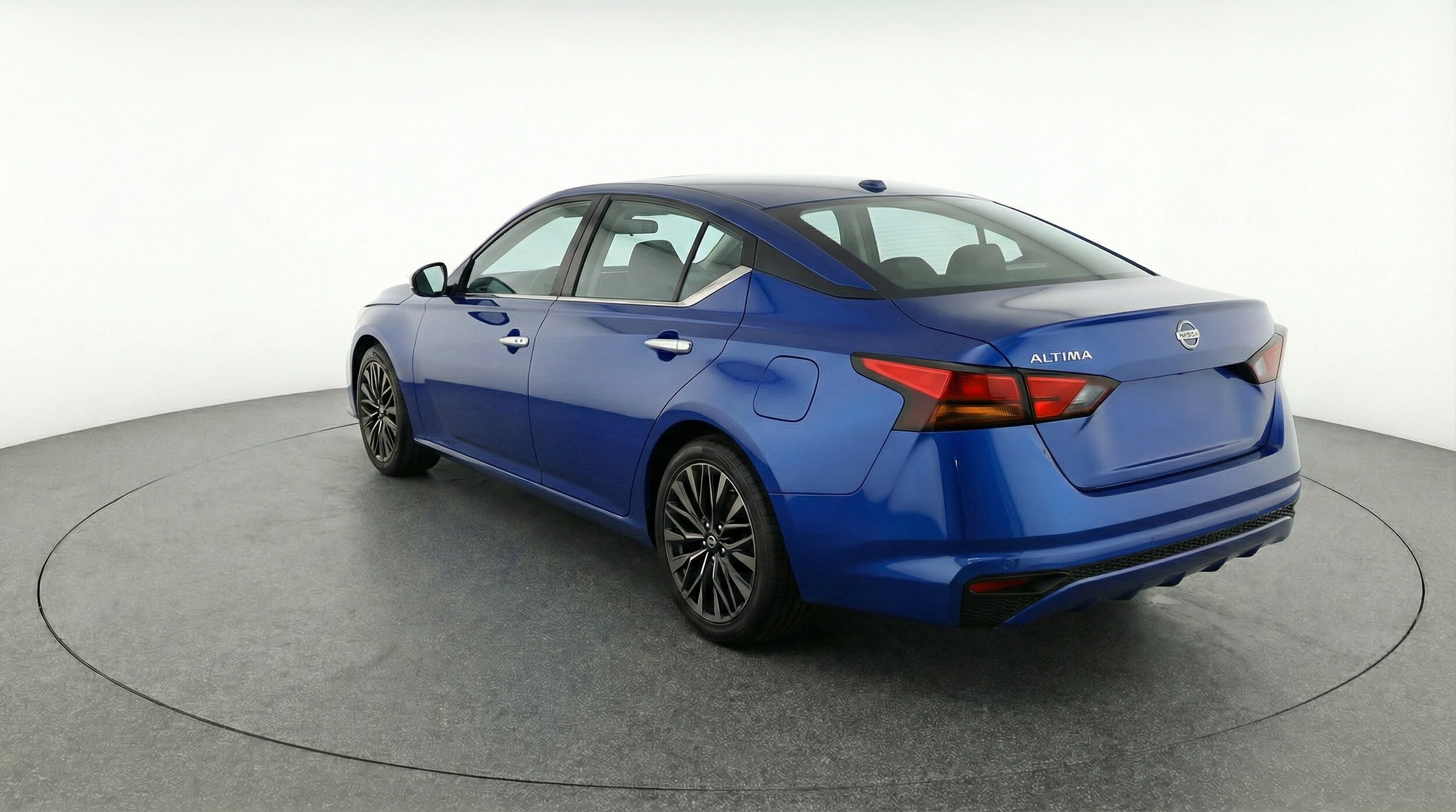 Thumbnail: 2025 Nissan Altima - 5