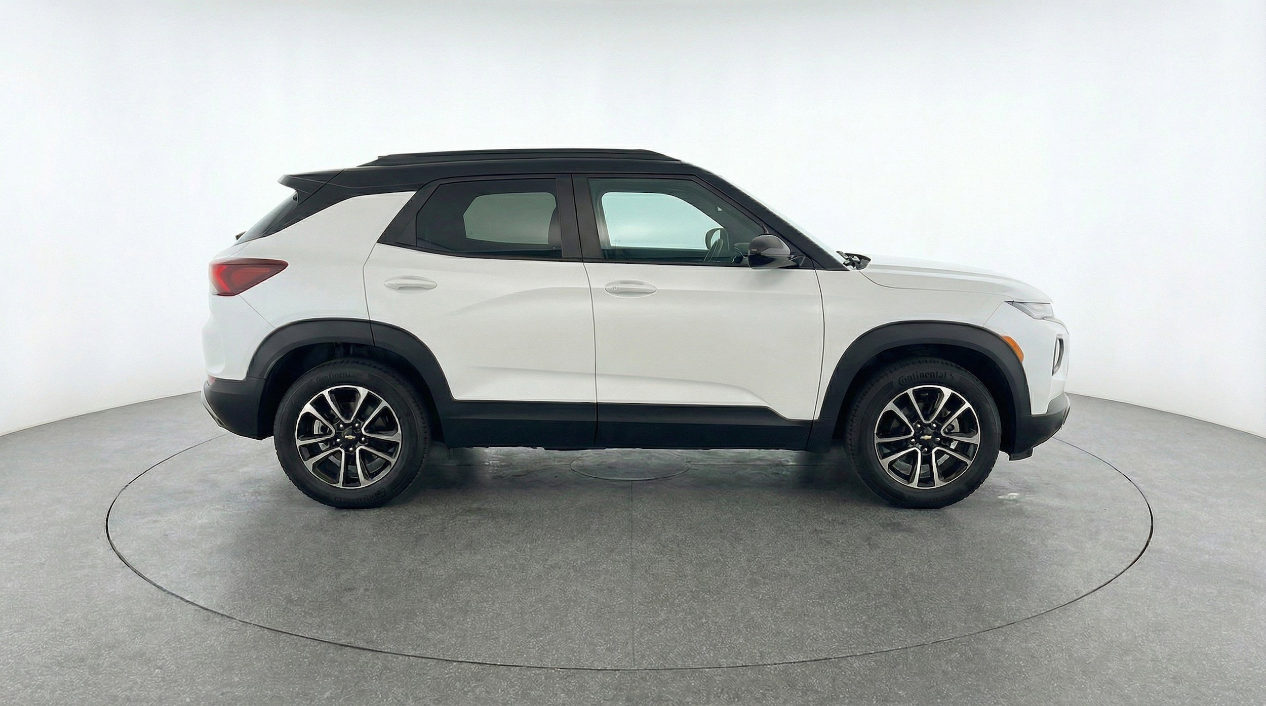 Thumbnail: 2025 Chevrolet TrailBlazer - 11