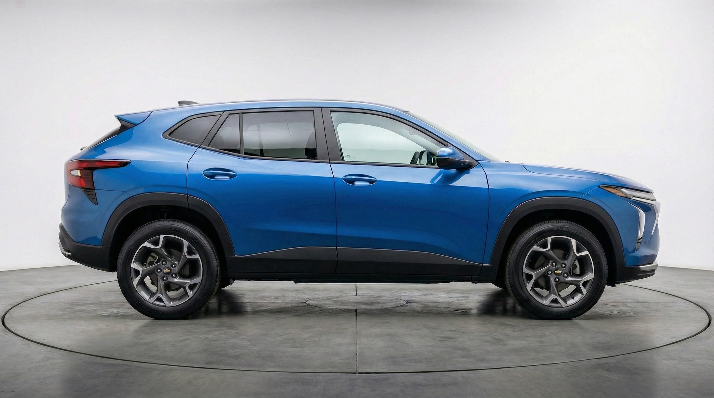 Thumbnail: 2025 Chevrolet Trax - 8