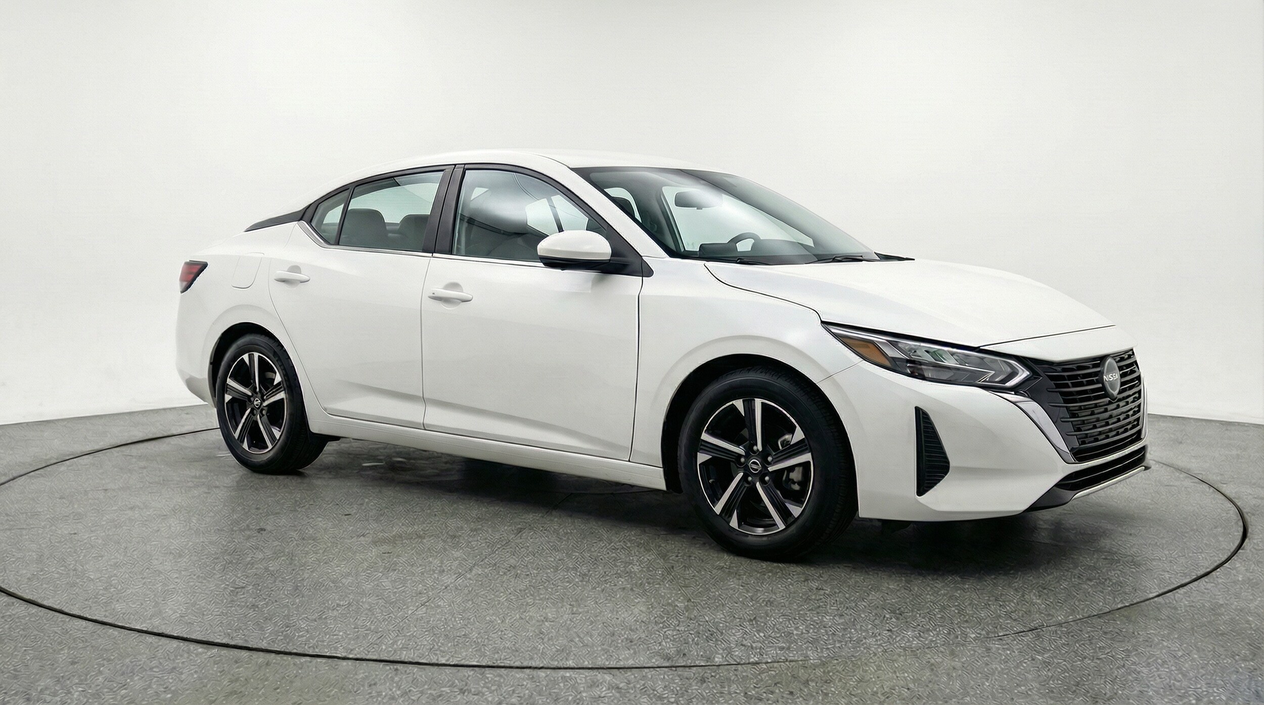 Thumbnail: 2025 Nissan Sentra - 1