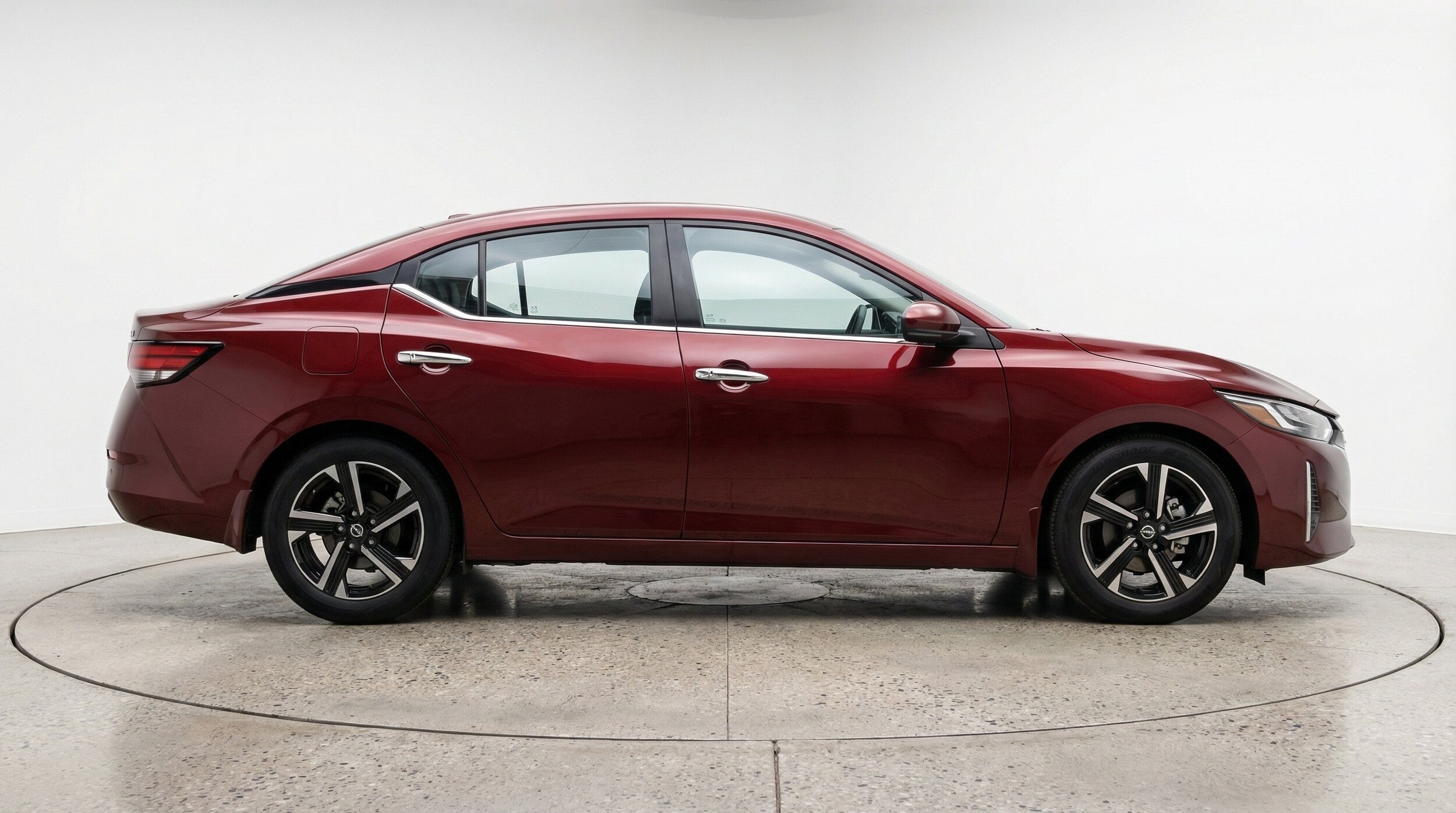 Thumbnail: 2025 Nissan Sentra - 11