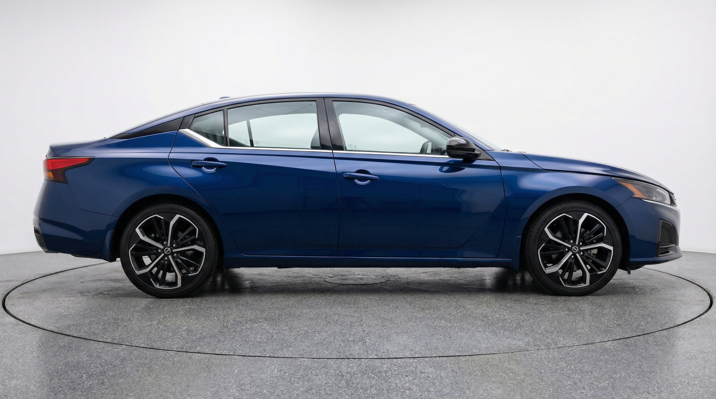 Thumbnail: 2025 Nissan Altima - 8