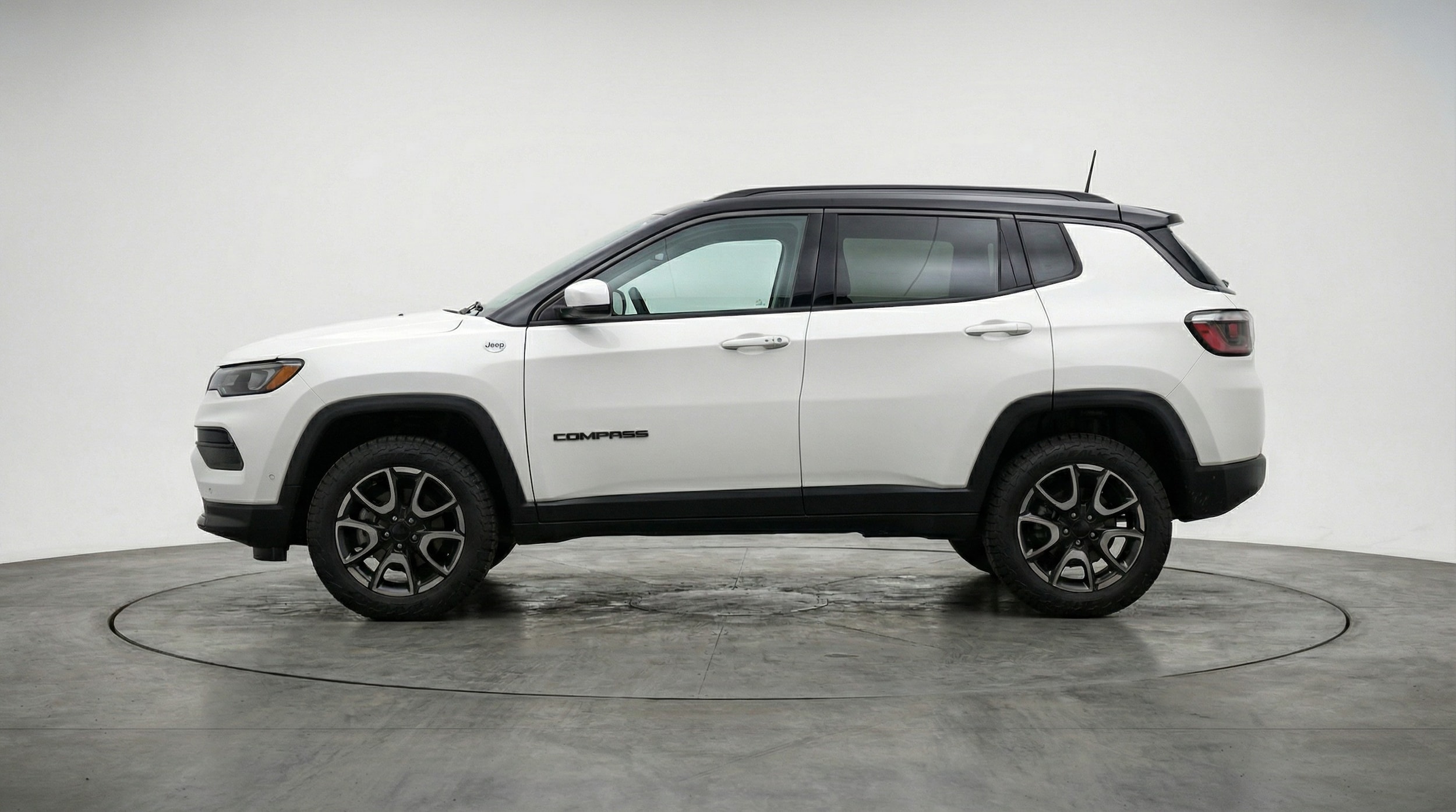 Thumbnail: 2025 Jeep Compass - 4