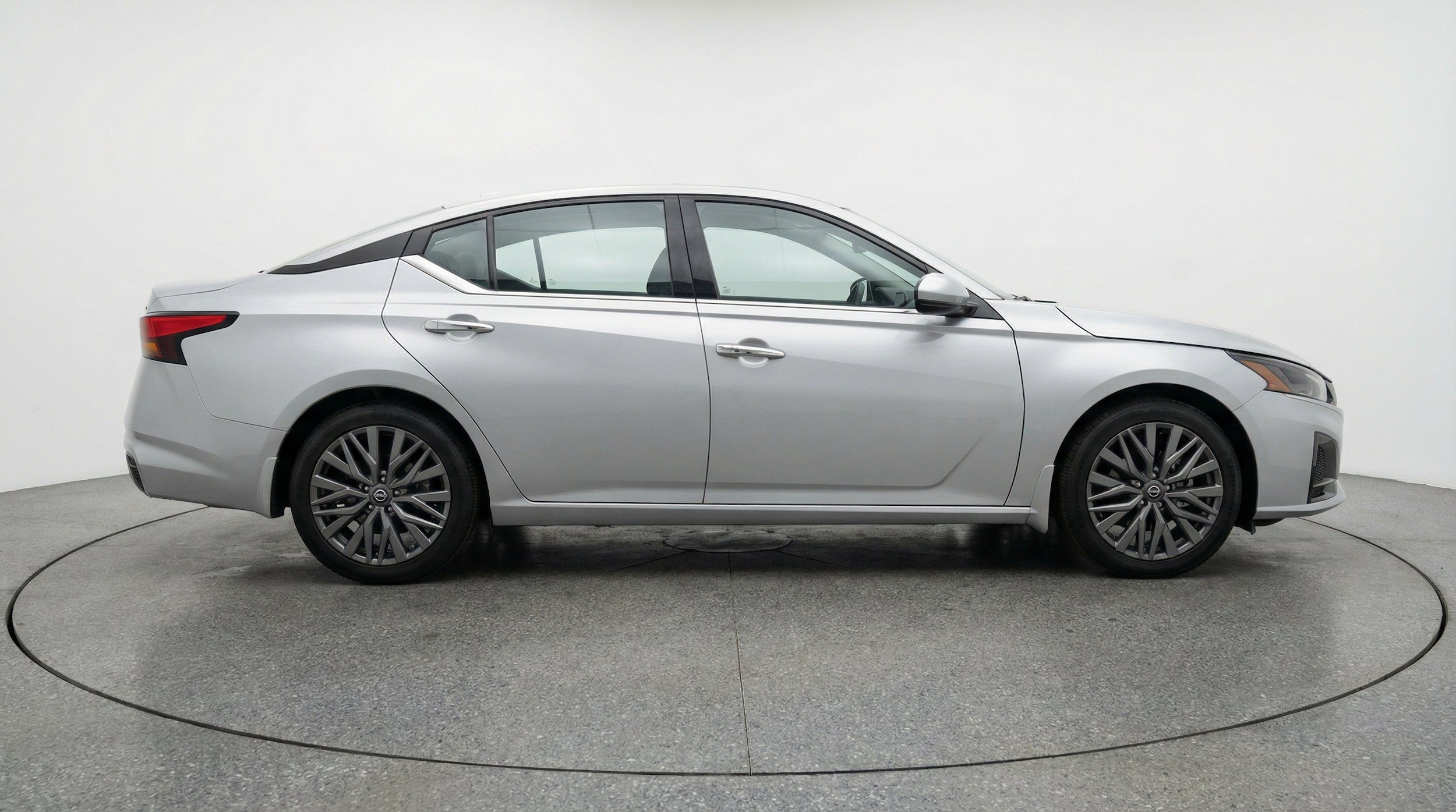 Thumbnail: 2025 Nissan Altima - 11