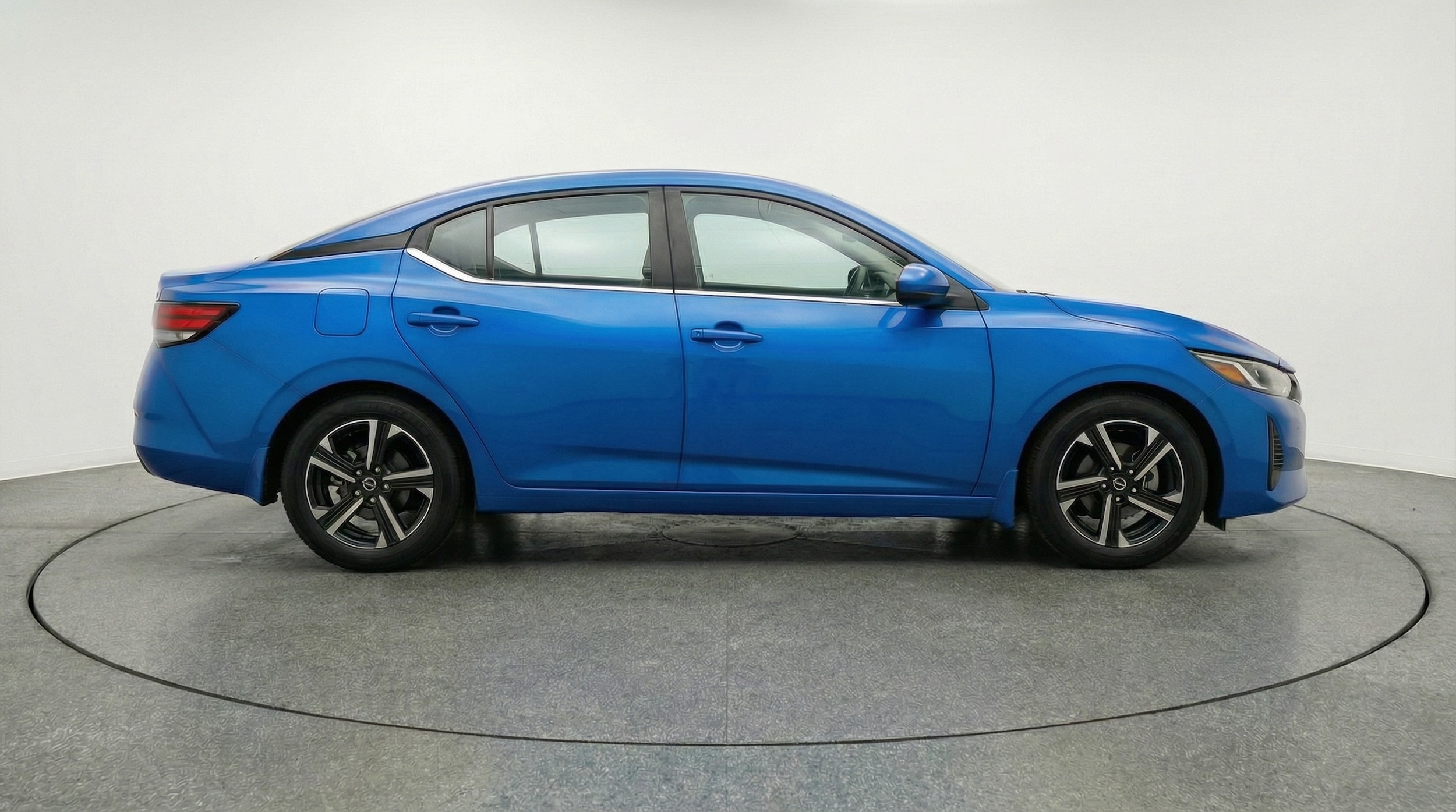 Thumbnail: 2025 Nissan Sentra - 8