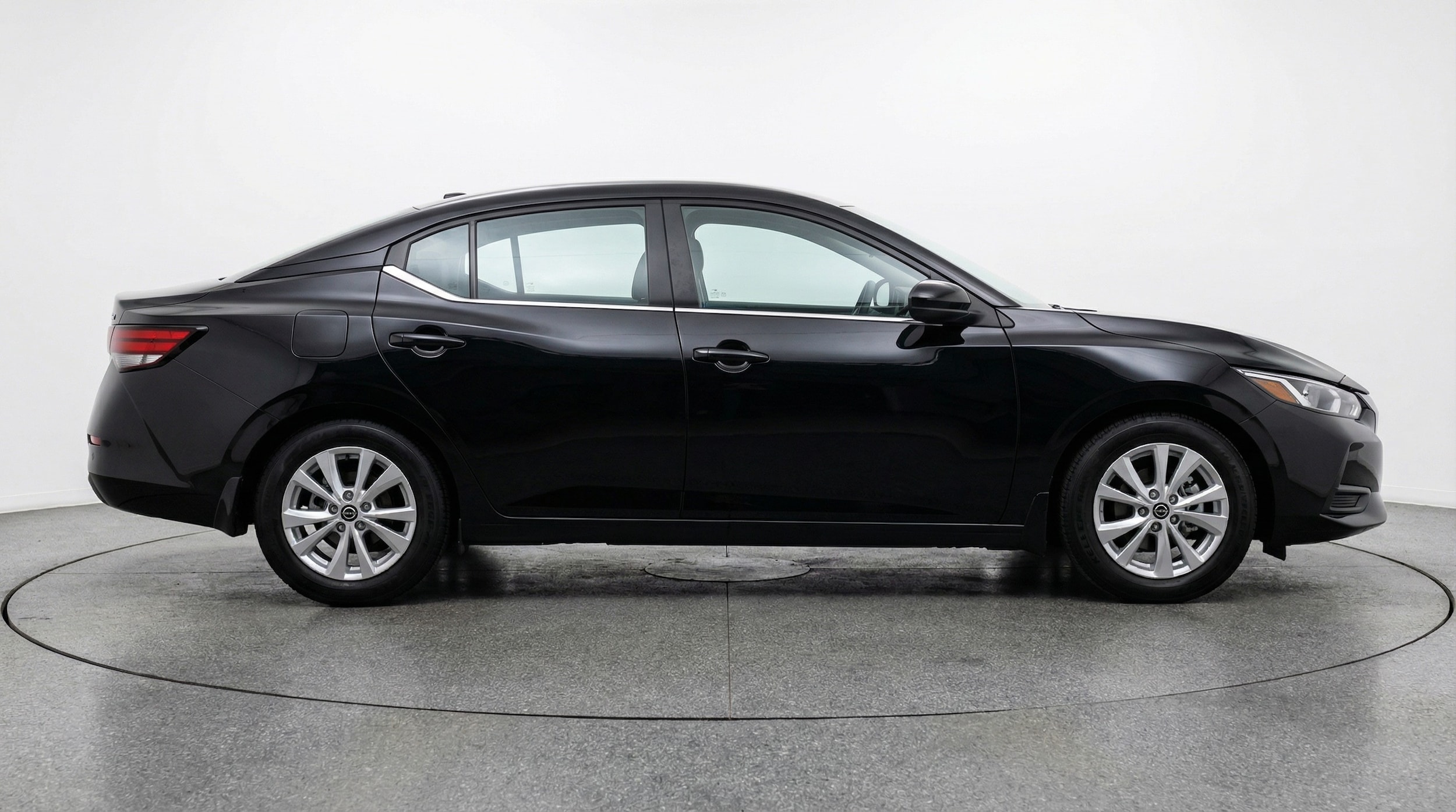 Thumbnail: 2025 Nissan Sentra - 8