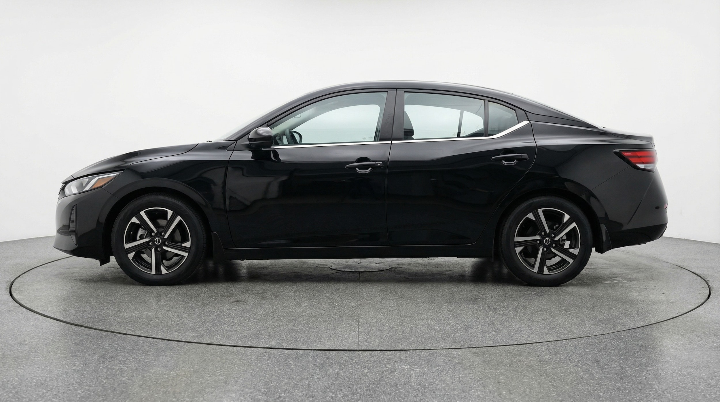 Thumbnail: 2025 Nissan Sentra - 4