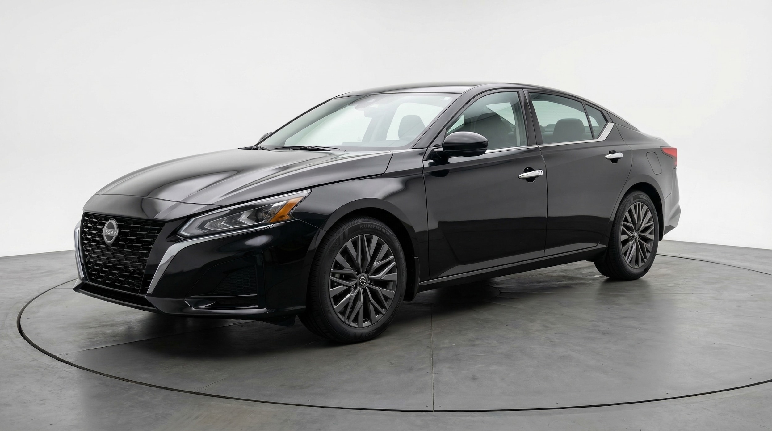 Thumbnail: 2025 Nissan Altima - 3