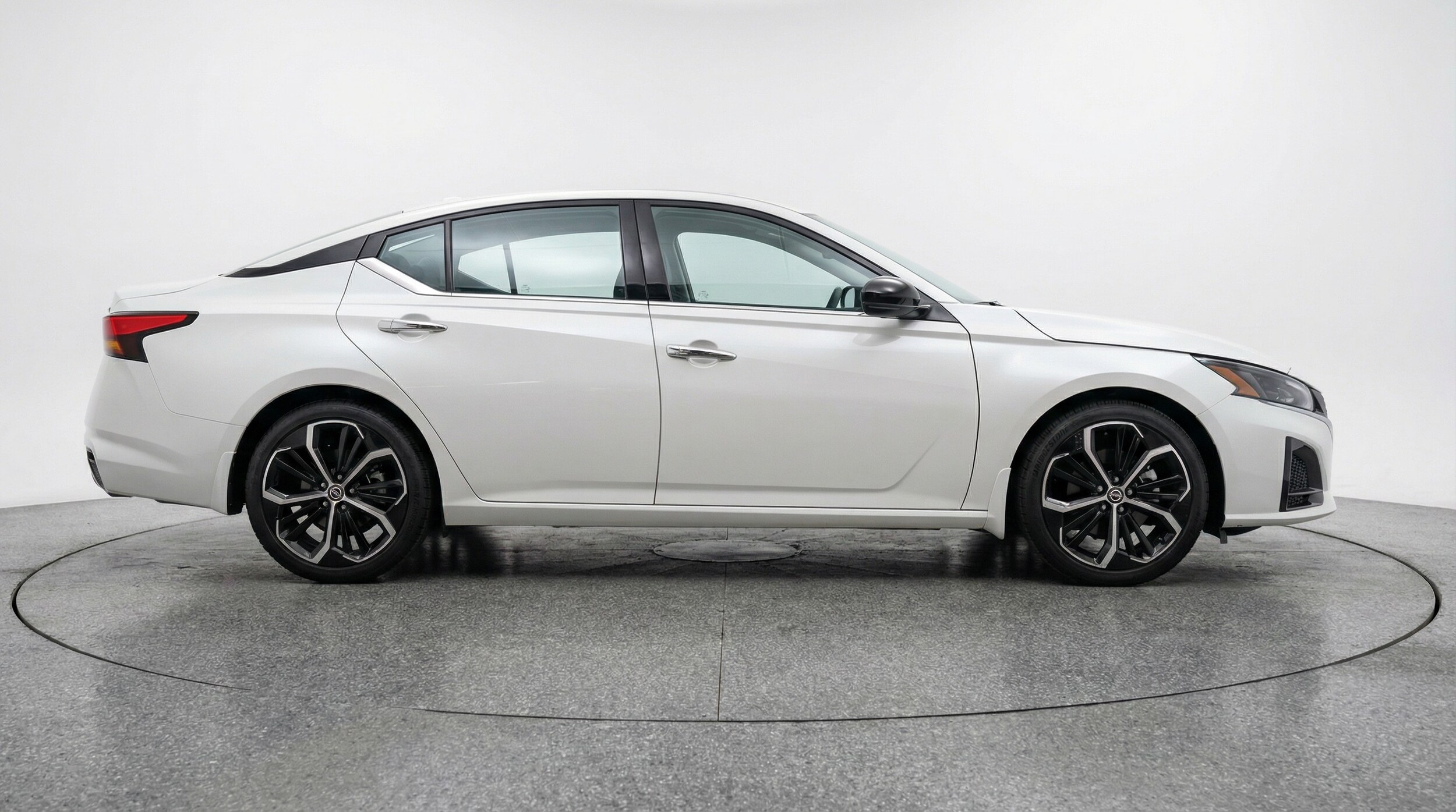 Thumbnail: 2025 Nissan Altima - 8