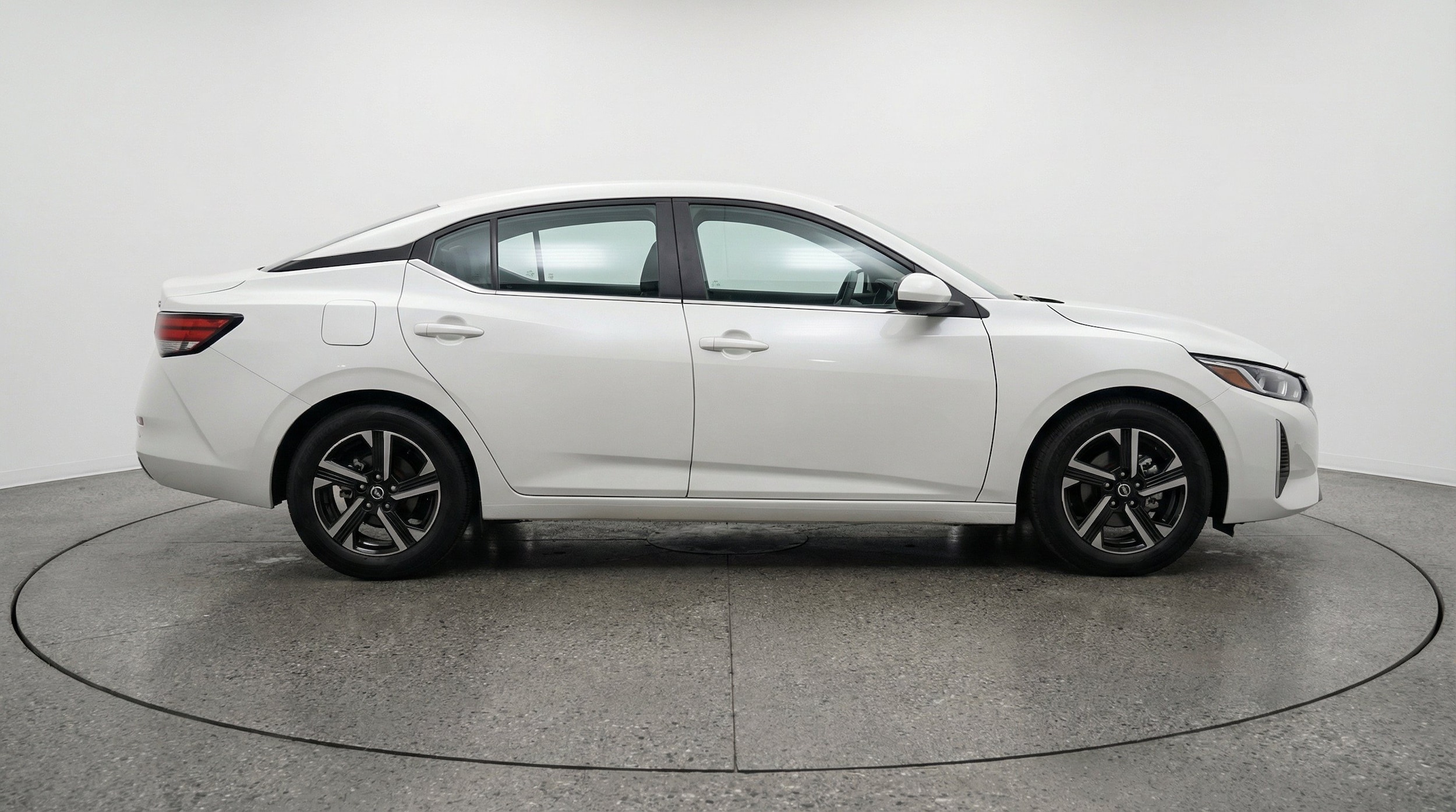Thumbnail: 2025 Nissan Sentra - 11